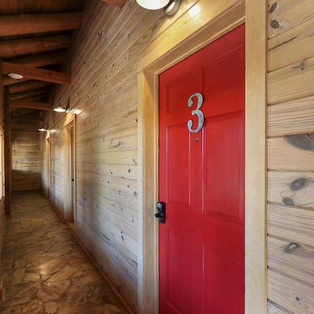Wimberley Log Cabins Resort And Suites- Unit 3 Buitenkant foto
