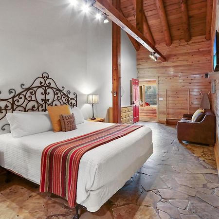 Wimberley Log Cabins Resort And Suites- Unit 3 Buitenkant foto